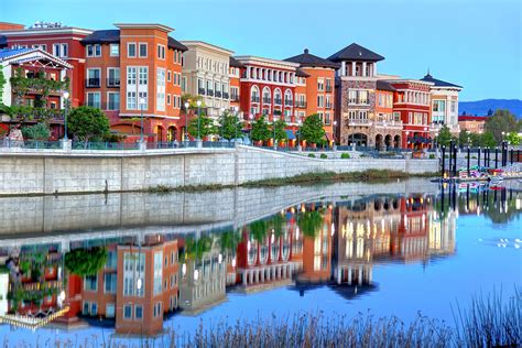 downtown napa boutiques.